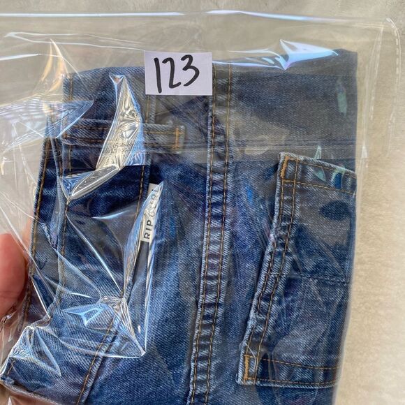 Rip curl Womens Denim Shorts cut off distressed Surf beachy Size 25 - Picture 9 of 9